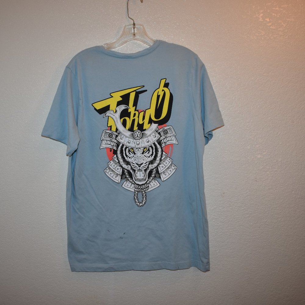 Tokyo Tiger King T-shirt Size Large